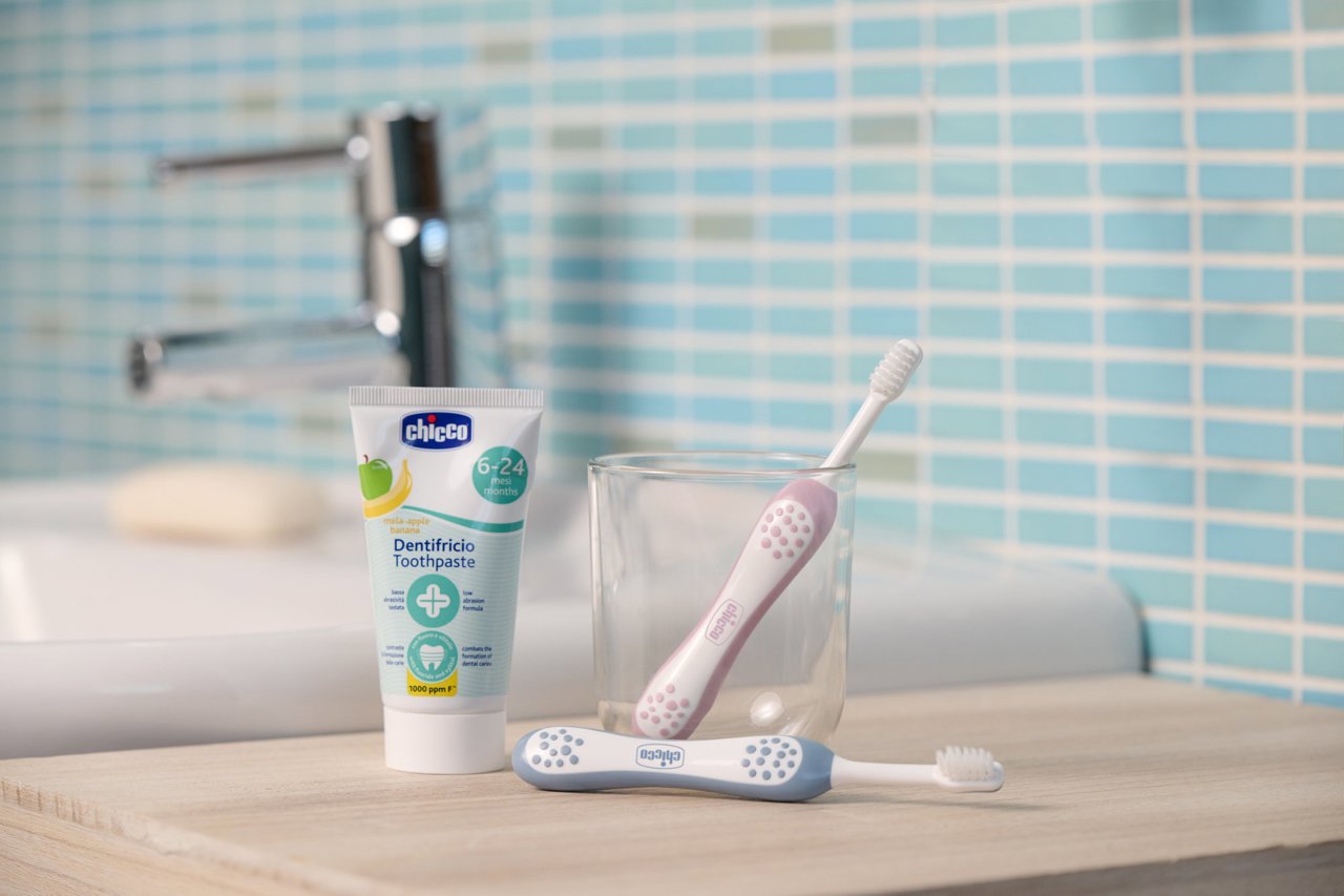 Chicco Neutral Milk Toothbrush 6-36 months