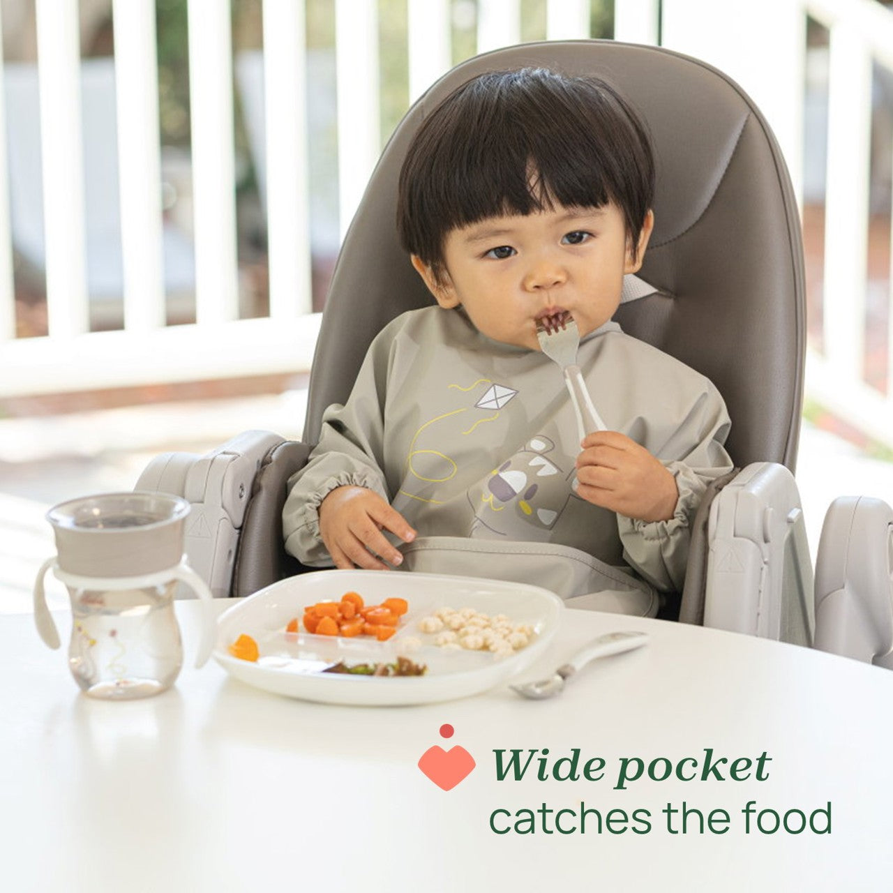 Chicco Fabric Bib with Sleeves Gray 6M+ (ref. Ch.Ali16302350000) - Healtsy