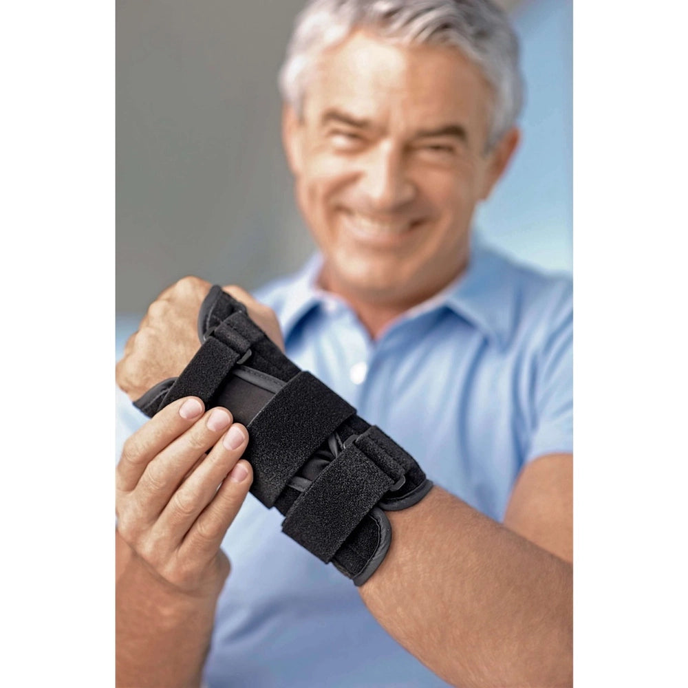 Actimove Manus Forte Wrist Support_ Black_ L/Xl_ Right