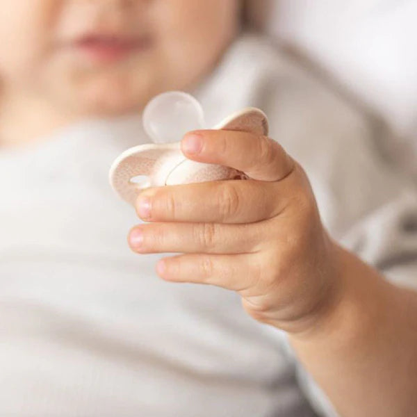 Suavinex Prints Physiological Silicone Pacifier - 6-18M (x2 units) - Healtsy