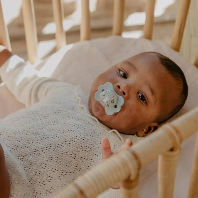 Suavinex Wonder Butterfly Silicone Physiological Pacifier 6-18 M - Healtsy