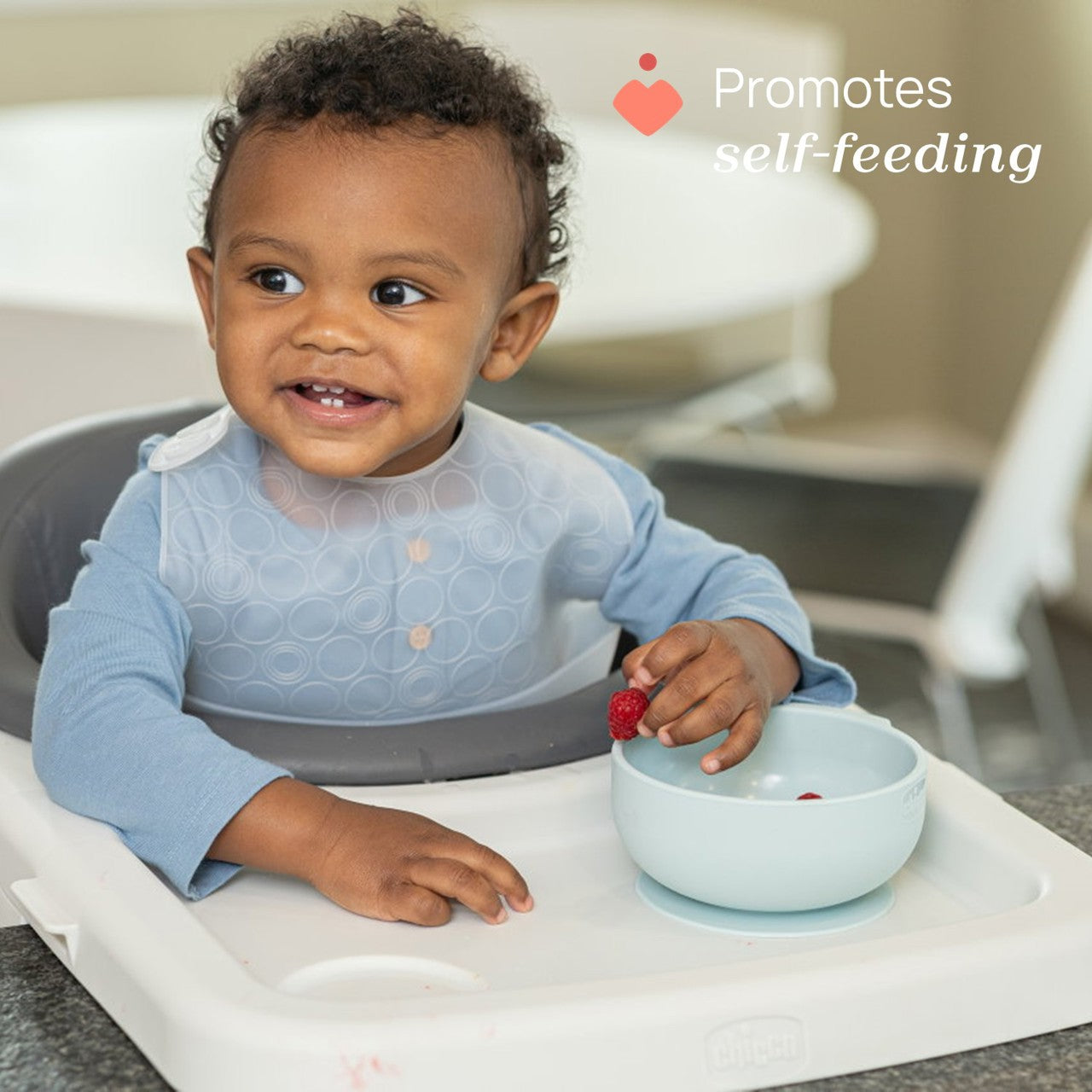 Chicco  Silicone Bowl with Suction Cup Blue 6M+ (ref .Ch.Ali10221260000) - Healtsy