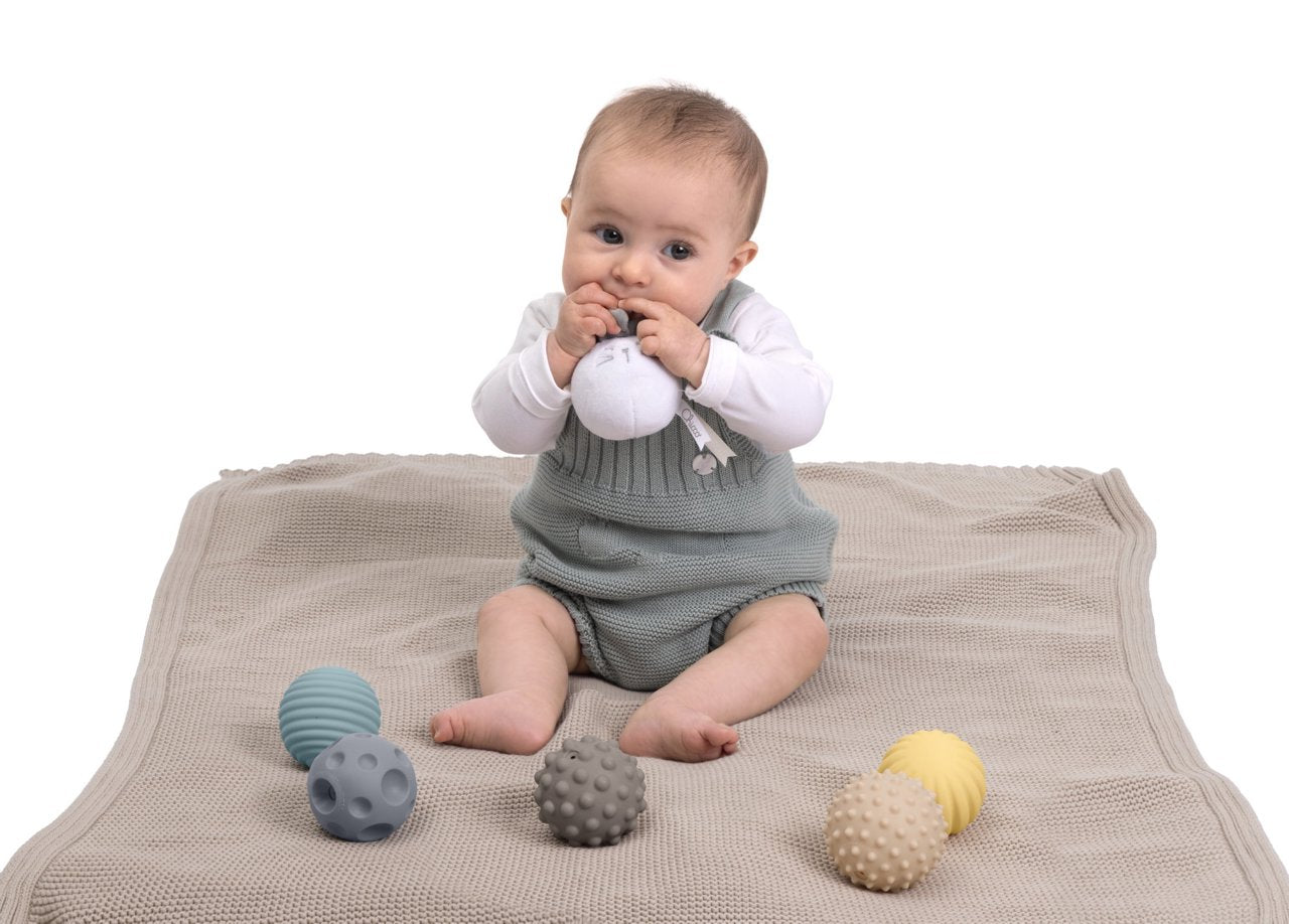 Chicco Sensory Balls Bunny Doudou (ref .Ch.Bri12541000000) - Healtsy