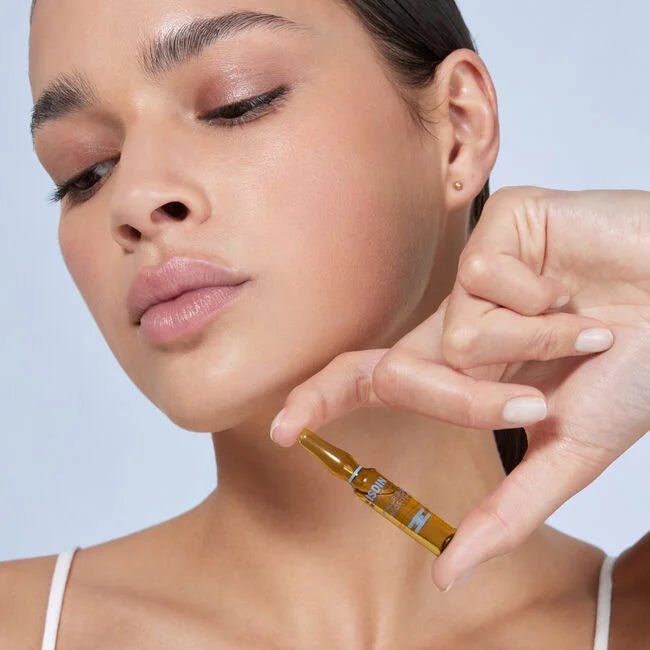 Isdinceutics Hyaluronic Booster Moisturizing Serum (x10 ampoules) – Buy Now at Healtsy